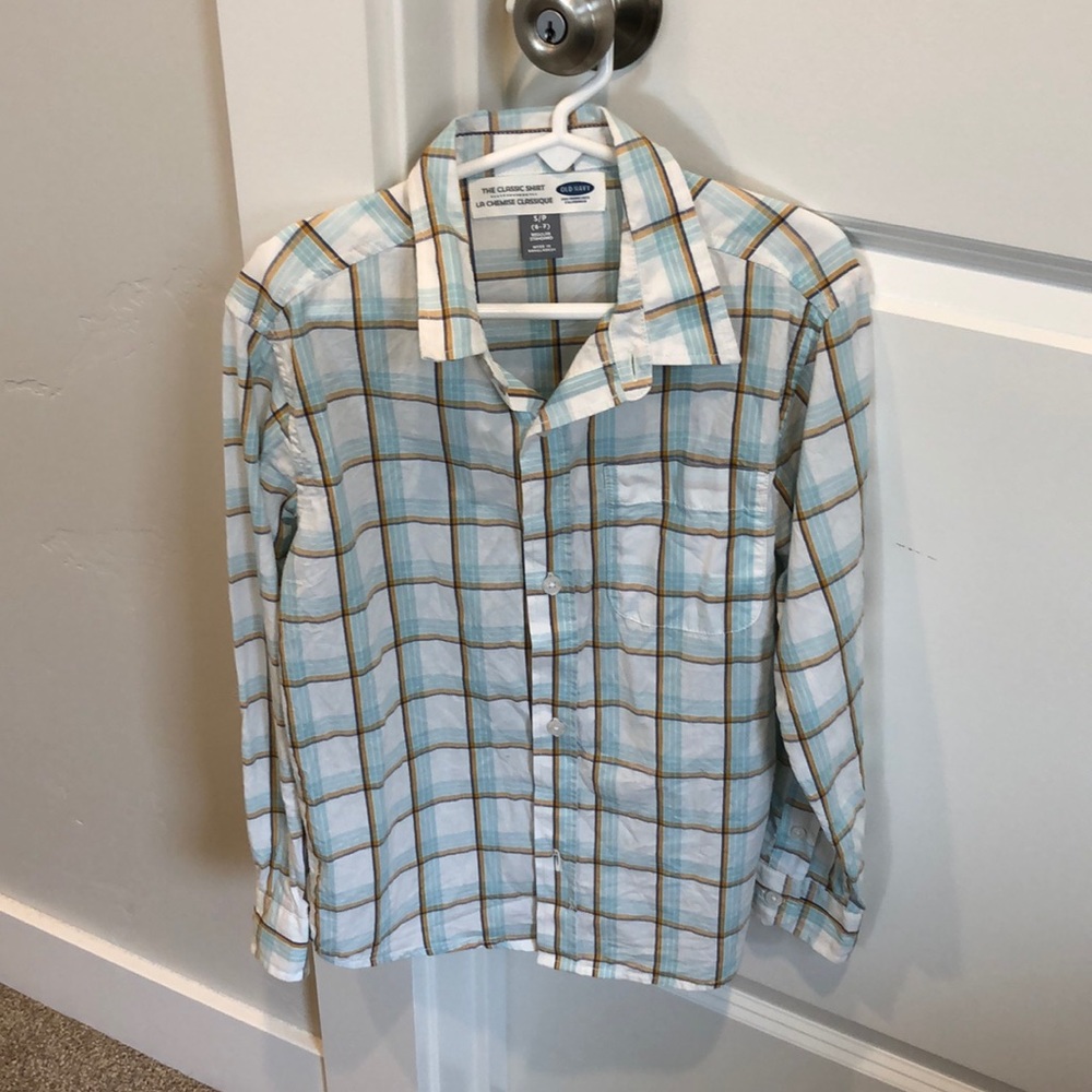 Boys long sleeve button down shirt
